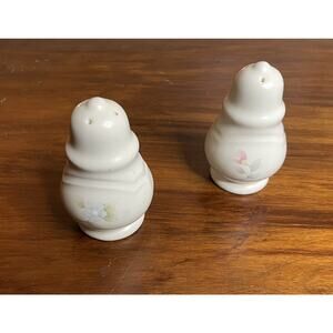 Salt And Pepper Shakers Tea Rose Pfaltzgraff Floral 4” Stoneware